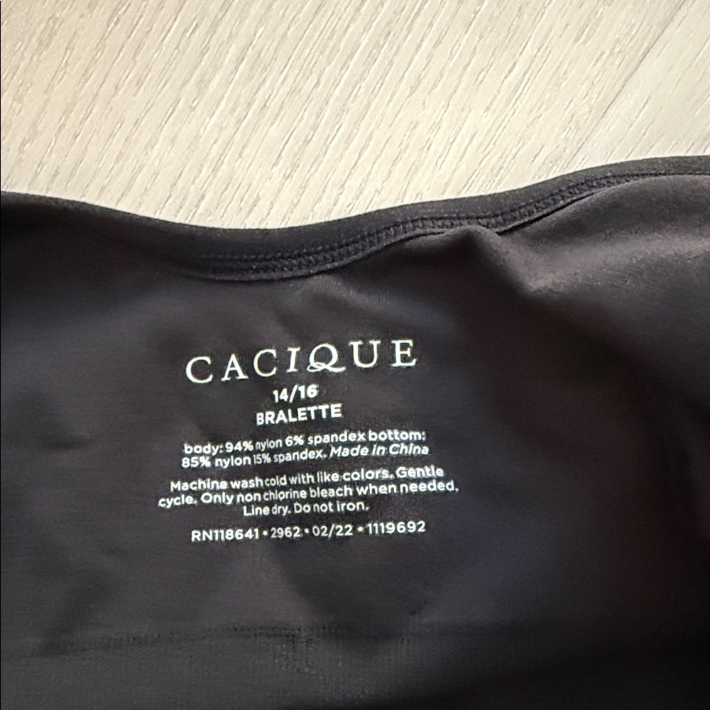 Cacique Black Bralette Sports Bra - Picture 3 of 3